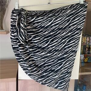 Hunkemoller Zebra Swim Coverup Wrap!